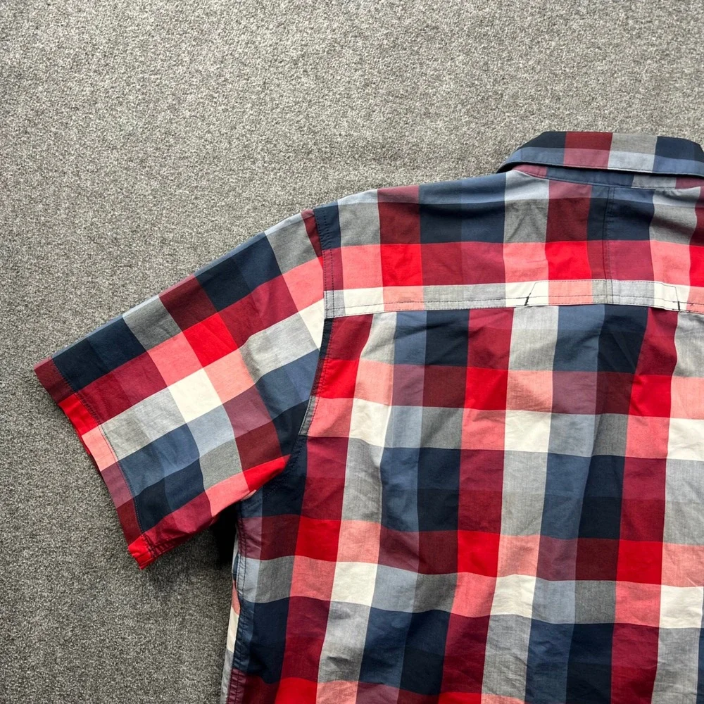 Wrangler ATG Shirt Mens XL Red Blue Plaid‎ Short Sleeve All Terrain Gear Outdoor